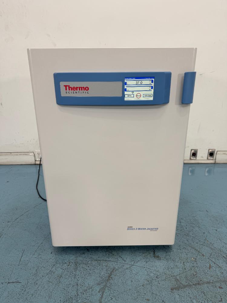 Image of Thermo Forma Series 3 Water Jacketed CO2 Incubator